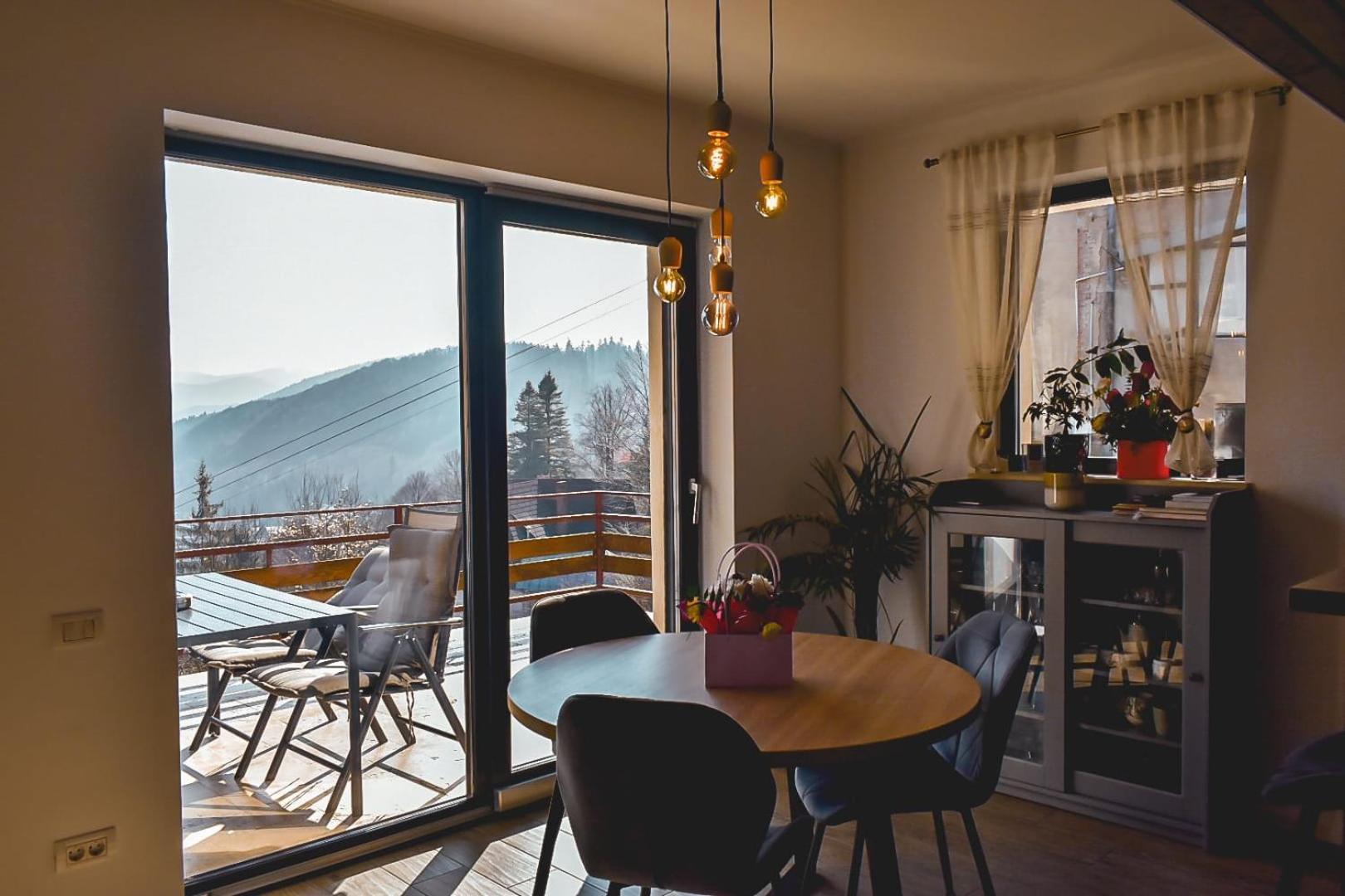 Stone House Sinaia Βίλα Εξωτερικό φωτογραφία