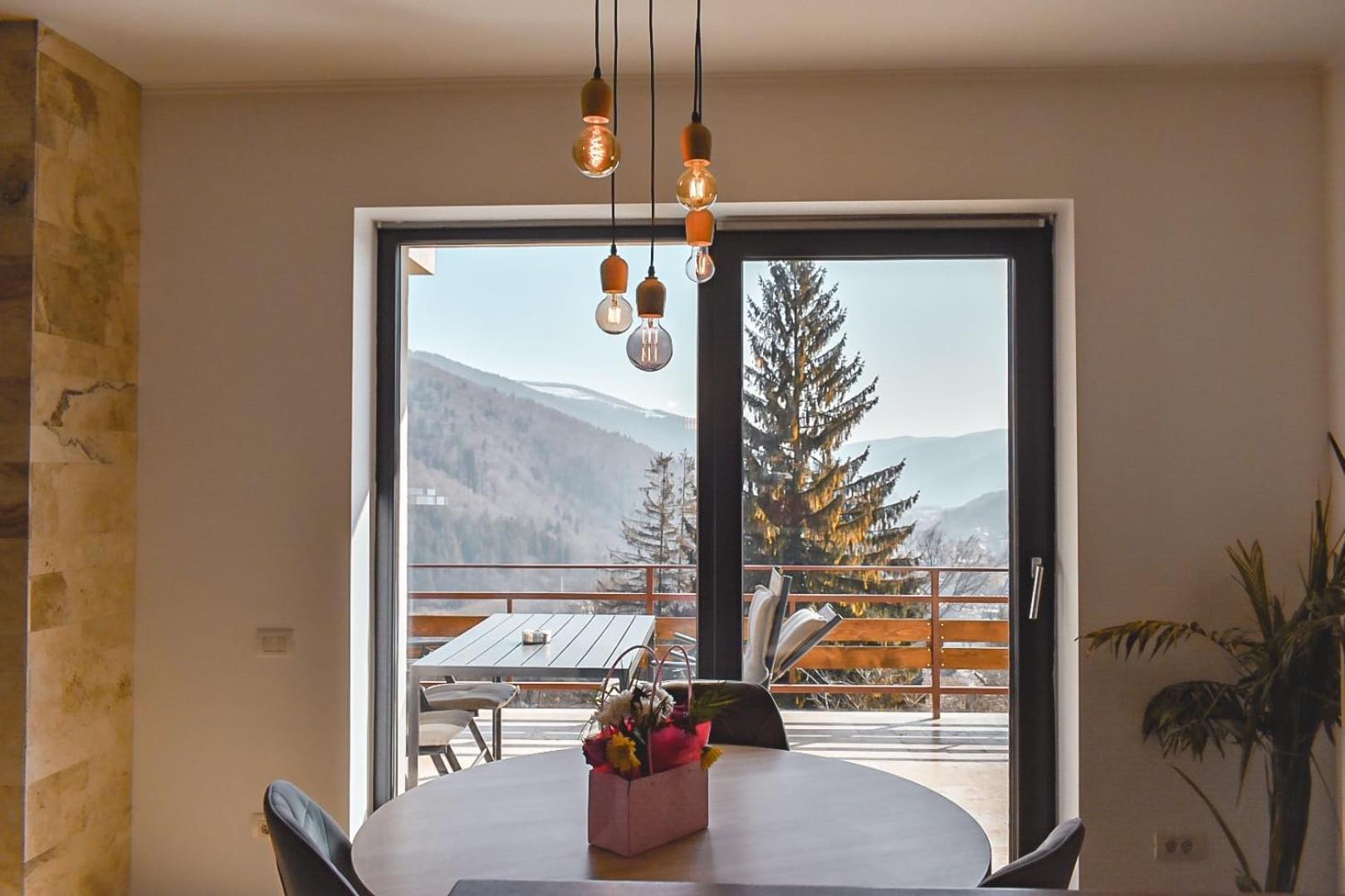 Stone House Sinaia Βίλα Εξωτερικό φωτογραφία